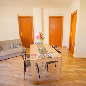 Valery Apartament